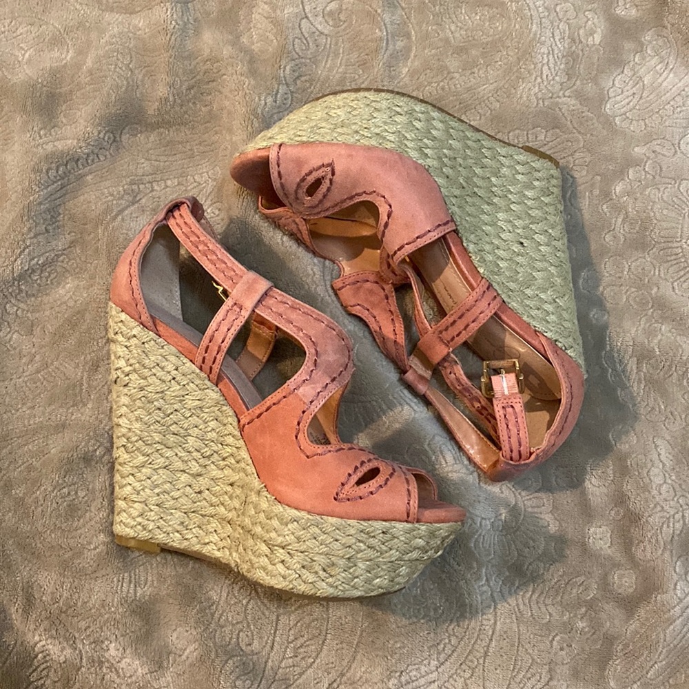 Jessica Simpson wedges size 7